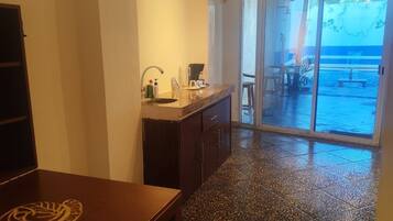 Iron/ironing board, free WiFi