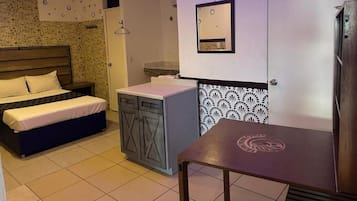 Iron/ironing board, free WiFi