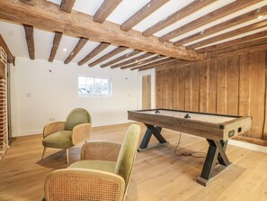 Game room - Great Noven Farm (Lewes)