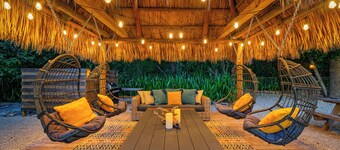 Islamorada Retreat / Waterfront, Pool & Boat Dock