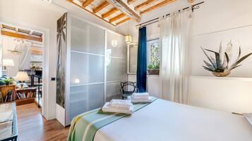 2 Schlafzimmer, Schreibtisch, BĂŒgeleisen/BĂŒgelbrett