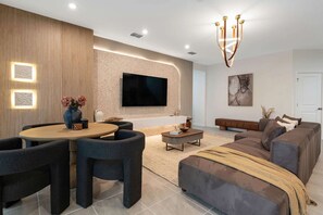 Interior - Solara 9BR Luxury + Game Room & Pool (Kissimmee)