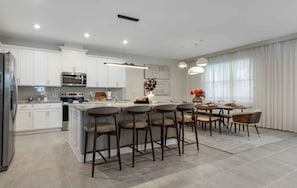 Coffee/tea maker, fridge, microwave, oven - Solara 9BR Luxury + Game Room & Pool (Kissimmee)
