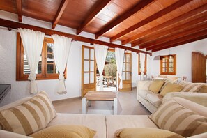DVD player, table football - Finca Alegro | Pollensa | Peaceful countryside retreat with private pool (Pollensa)