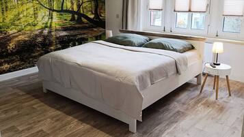 Bügeleisen/Bügelbrett, kostenloses WLAN, Bettwäsche