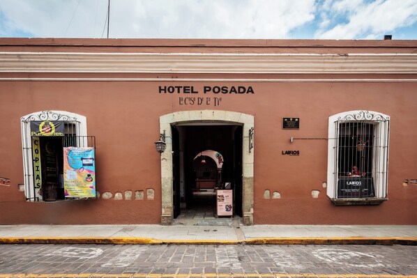 واجهة المنشأة