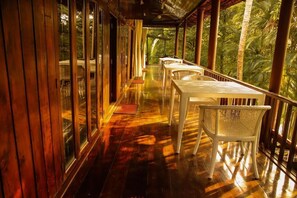 Terrace/patio - Backwater Retreat Resort - Kumarakom (Kottayam)