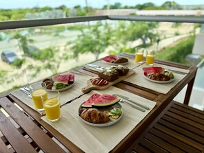 Outdoor dining - Amplio y Confortante Baia Kristal (Cartagena de Indias)