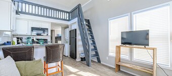 THE KEYS OF POC Unit # 5 one bed w/loft and bunk beds