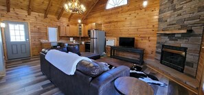 تلفزيون، مدفأة، مكتب