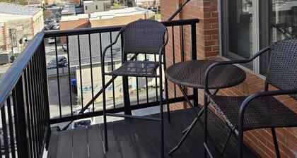 Overlooks downtown Brevard with stunning mountain views!
