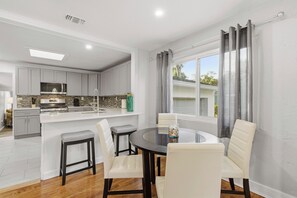 Fridge, microwave, oven, stovetop - 🏖️Pet Friendly | Great Location | Awesome Backyard | Happy Ours🏖️ (New Smyrna Beach)