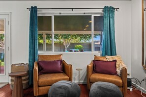 Interior - Designer Desert Hideaway - Sleep 16 - Heated Pool - Game Room (Tempe)