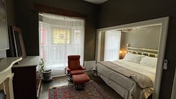 3 soverom, skrivebord, strykejern/-brett og wi-fi (inkludert)