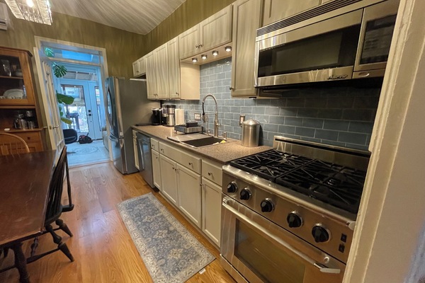 Mikrobølgeovn, ovn, kogeplade, opvaskemaskine