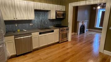 Fridge, microwave, oven, dishwasher