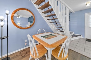 Hus - flere senge (Laguna Beach Breeze) | Spiseområde