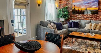 9 Min Walk to Pearl Street - Downtown Boulder
