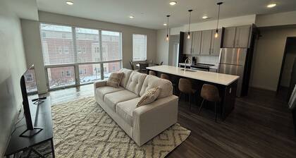 2-Bedroom Condo 2 Blocks from Downtown Iowa City