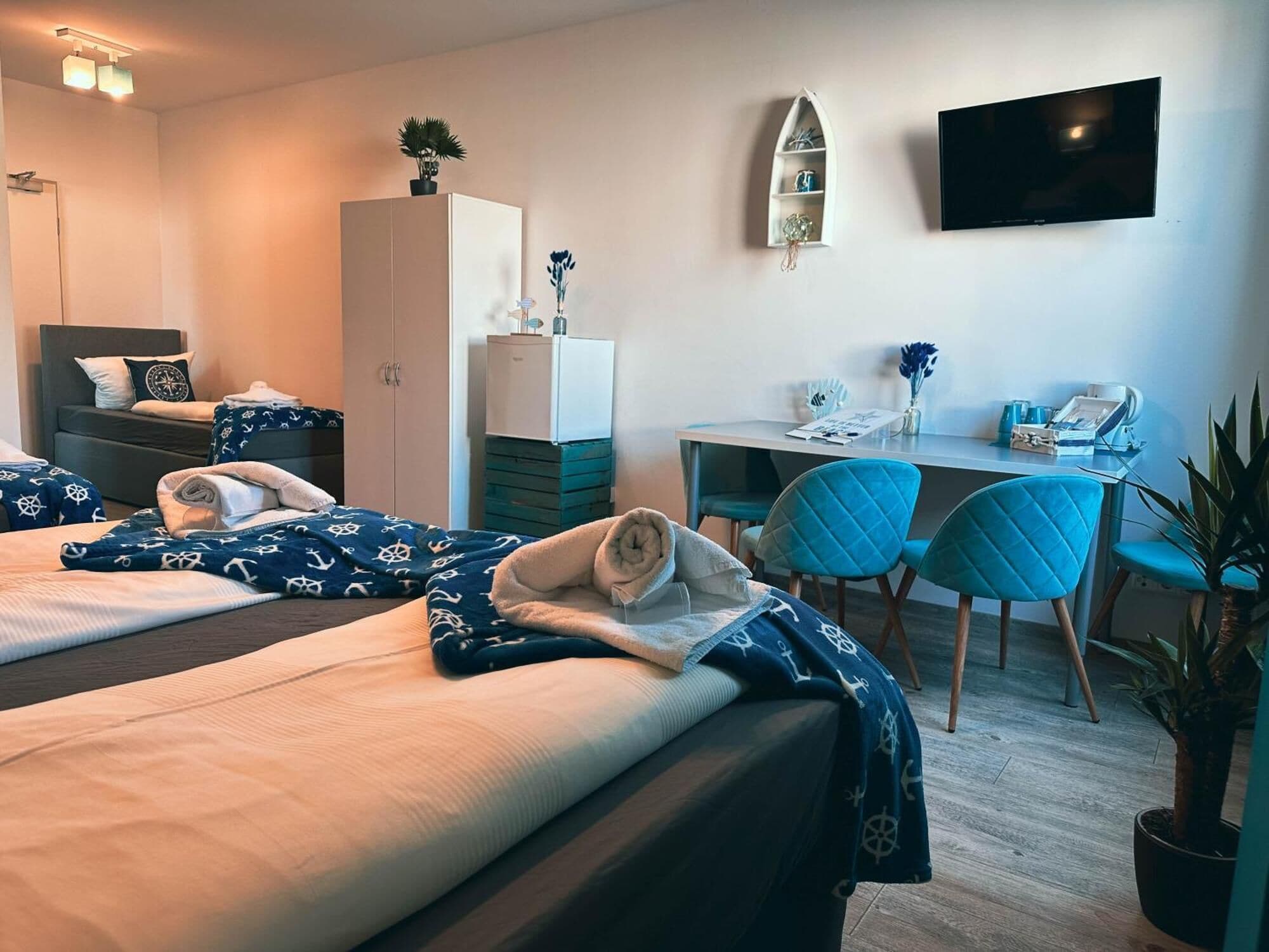 Tripla Comfort, vista città | Una scrivania, Wi-Fi gratuito