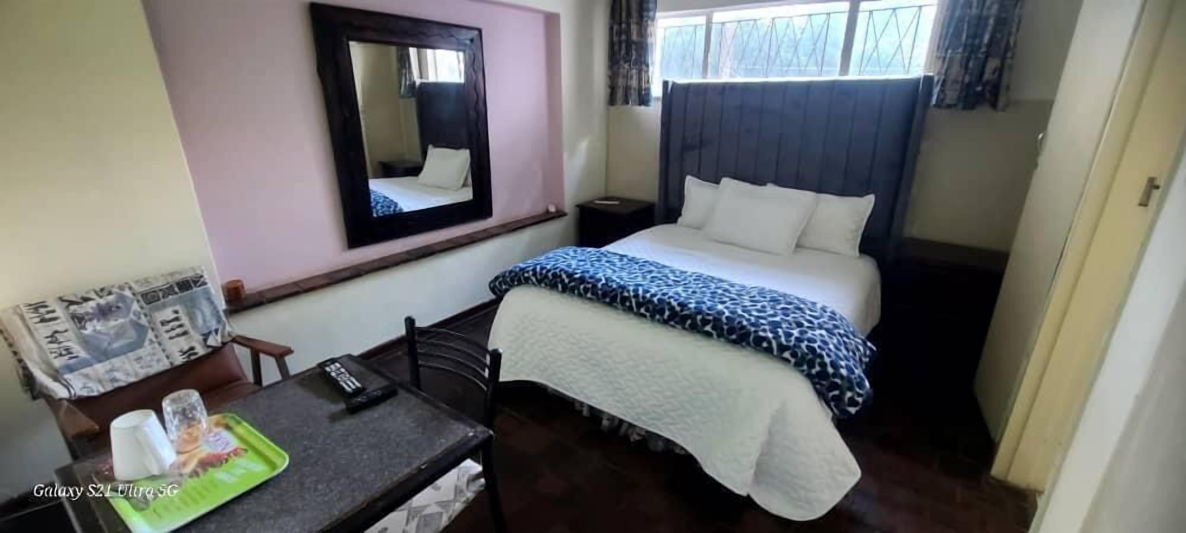Comfort Single Room, Garden View | Laptop workspace, blackout drapes, iron/ironing board, free WiFi