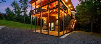 Double Magic - Unique cabin for 6 - pond, hot tub
