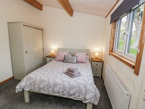 3 Schlafzimmer, individuell dekoriert, individuell eingerichtet