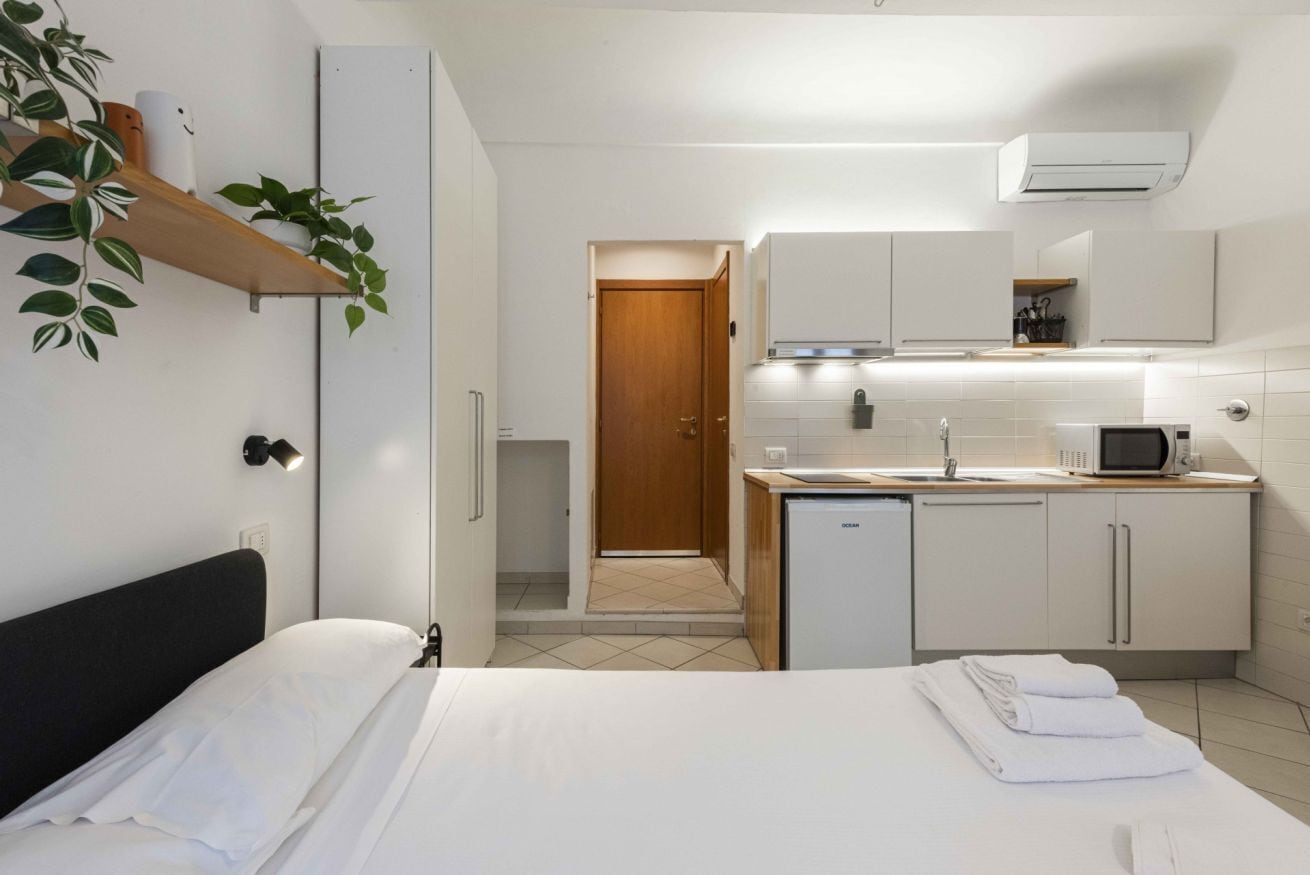 1 bedroom, iron/ironing board