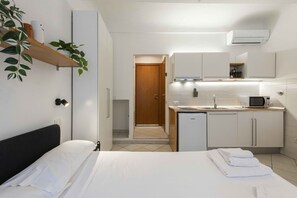 1 bedroom, iron/ironing board