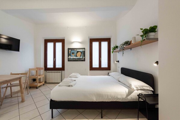 1 bedroom, iron/ironing board