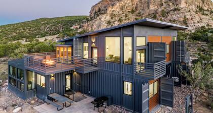 New! Lavish Shipping Container Experience with 3 King Masters & Amazing Views!