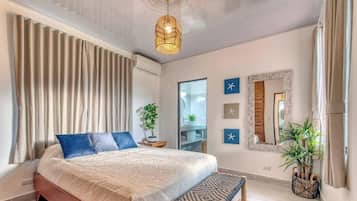 In-room safe, free WiFi