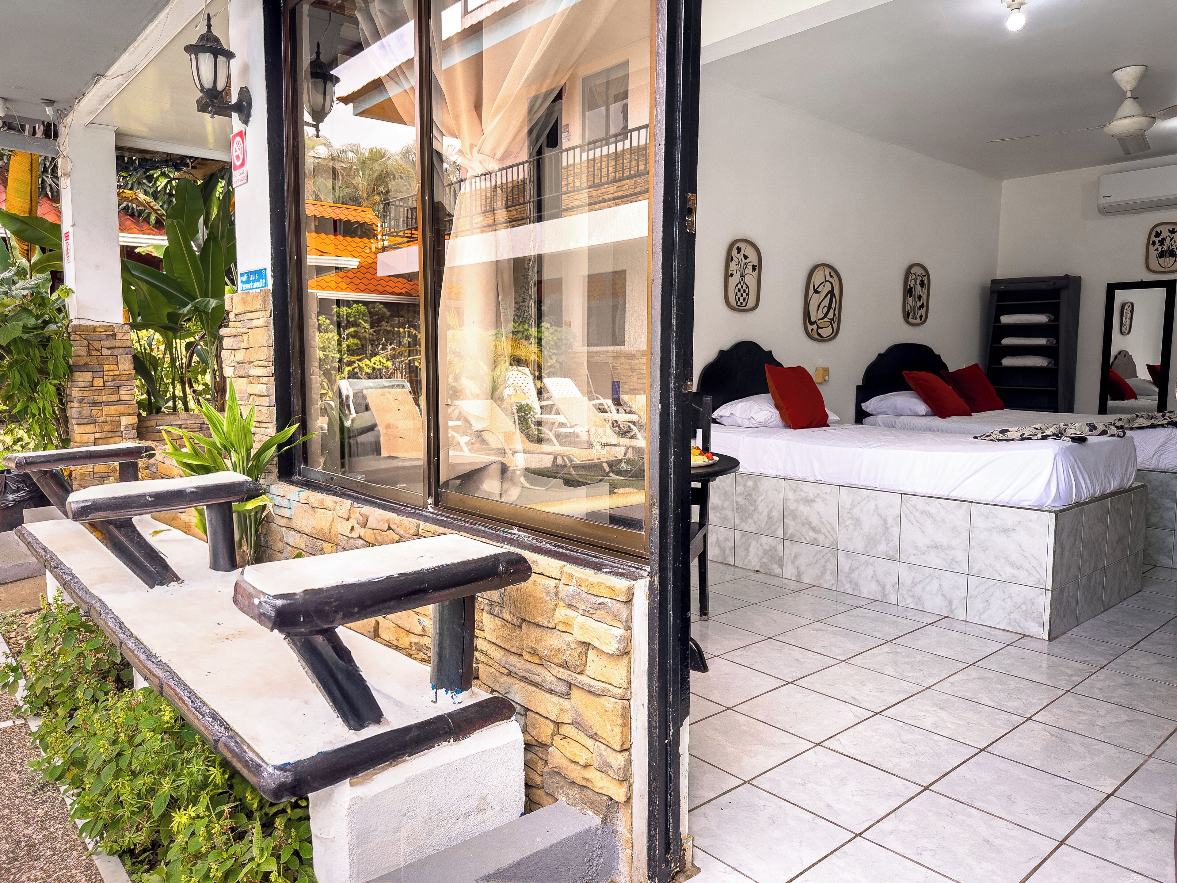 Standard Room | In-room safe, free WiFi