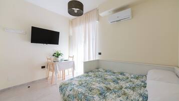 Fer et planche à repasser, Wi-Fi, draps fournis