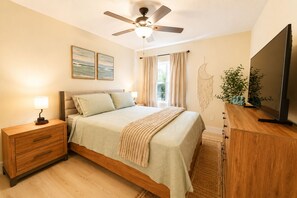 2 bedrooms, iron/ironing board, WiFi, bed sheets
