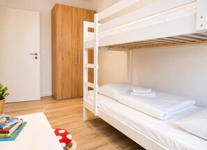 2 bedrooms, free WiFi