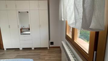 Chalet | Iron/ironing board, free WiFi