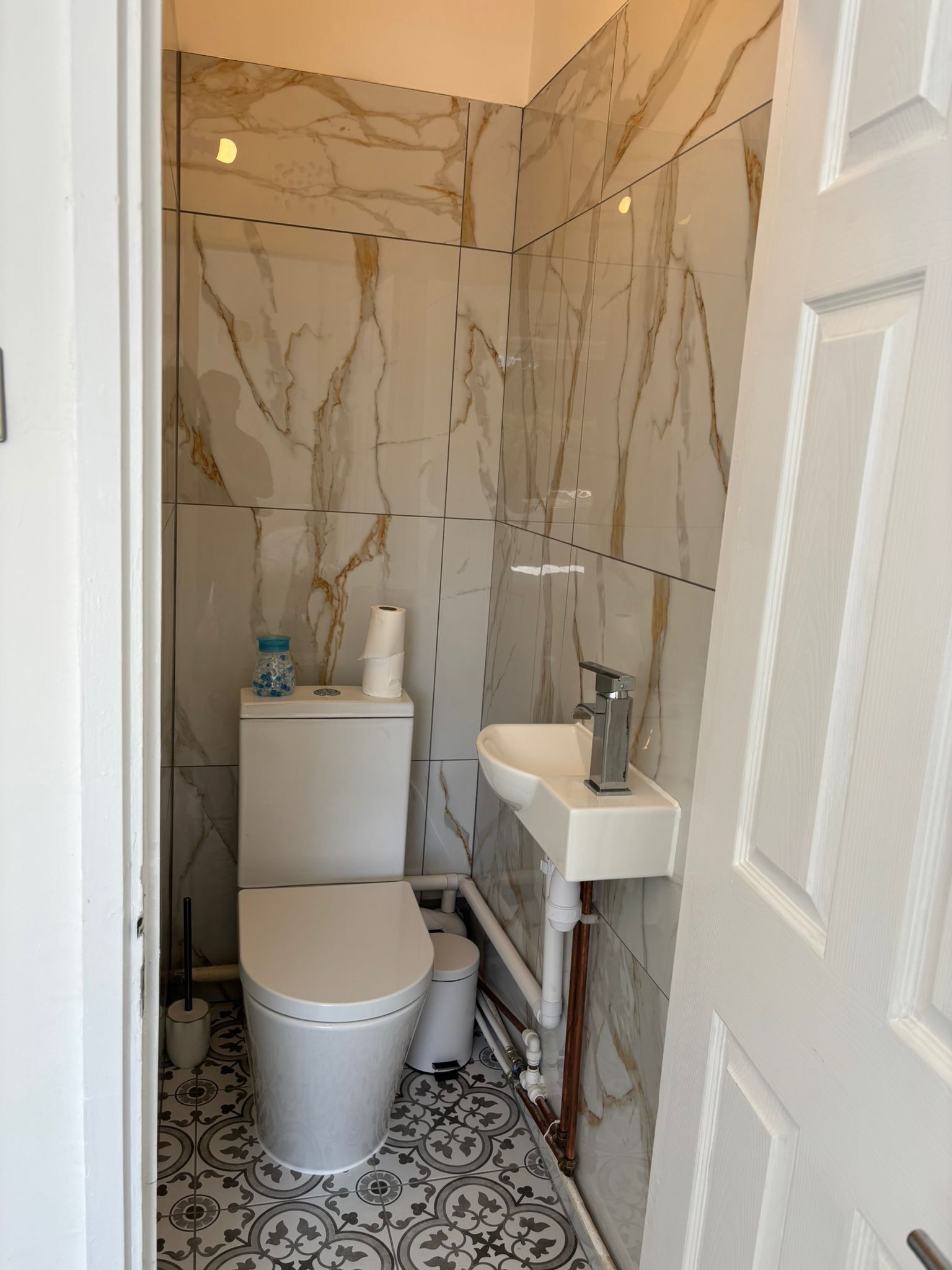 Shower, towels, soap, toilet paper