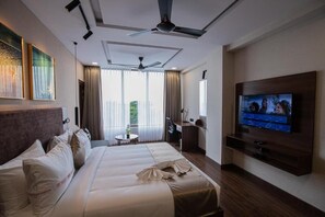 In-room safe, soundproofing, iron/ironing board, free WiFi - Windstone Residency (Coimbatore)