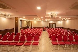 Meeting facility - Windstone Residency (Coimbatore)