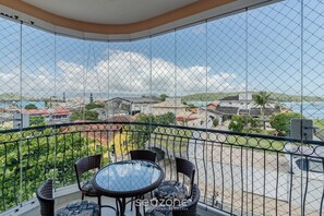 Apartamento básico | Opções para refeição ao ar livre