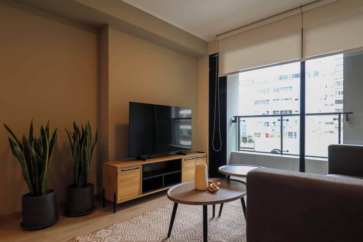 Apartment, 2 Bedrooms (901) | Living area