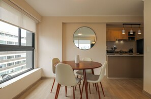 Dining room - Larco by Wynwood House (Lima)