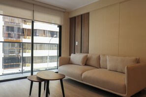 Larco 405 | Living area - Larco by Wynwood House (Lima)