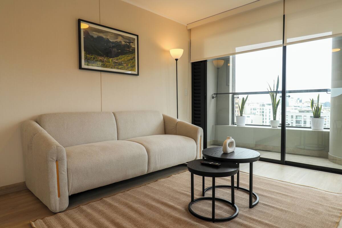 Apartment, 2 Bedrooms (1403 B) | Living room