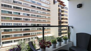 Apartment, 2 Bedrooms (507 A) | Balcony