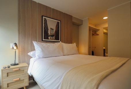 Apartment, 2 Bedrooms | Free WiFi, bed sheets