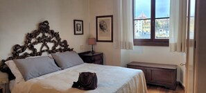 1 bedroom, iron/ironing board, WiFi, bed sheets - Apartment 'Serristori With a View' with Wi-Fi and Air Conditioning (Firenze)