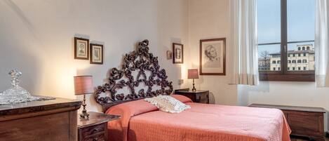 Bügeleisen/Bügelbrett, WLAN, Bettwäsche