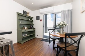 Dining - Central Methven Apartment (Methven)